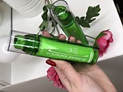 Крем-эликсир для интенсивного ухода для век.Сезонный продукт для устранений последствий зимнего стресса.Тип кожи-сухая,сухая увядающая,жирная, жирная зрелая,осложненная акне.   800руб.